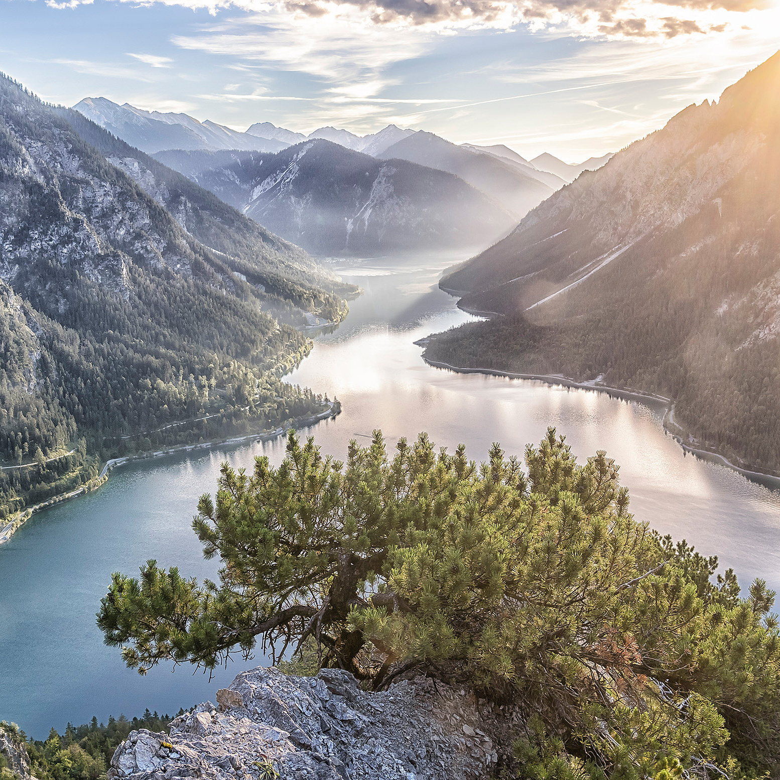 Blick auf den Plansee vom Berg aus